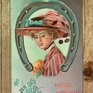 Félicitations les plus chaleureuses, dame édouardienne, fer à cheval, myosotis, inutilisé, carte postale ancienne