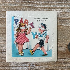 Invitación a fiesta de cumpleaños * Niño y niña * Con los ojos vendados * Tarjeta vintage * Sin usar