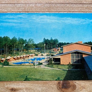 L'aire de loisirs de la Motor House, Williamsburg, Virginie, carte postale souvenir vintage, inutilisée