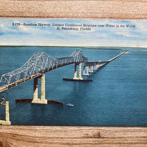 Carte postale souvenir vintage Sunshine Skyway, Saint-Pétersbourg, Floride, Curteich, inutilisée, vintage