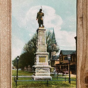 Carte postale, monument indien, poteau peint, New York, usagé, souvenir antique