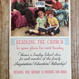 Titre de l'église, il manque trop un dimanche, lecture en famille ensemble, inutilisé, carte postale vintage