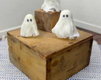1:12 miniature dollhouse handmade Halloween ghosties