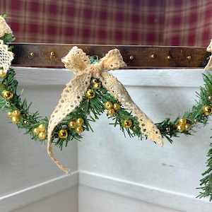 1:12 Miniature dollhouse  handmade primitive rustic Christmas garland