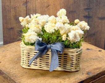 1:12 miniature dollhouse handmade spring basket with bow