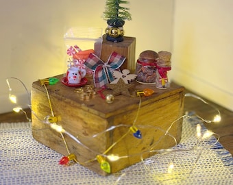 1:12 minature dollhouse Christmas in a  jar