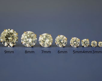 Aretes de oro amarillo macizo de 14 quilates con circonitas cúbicas transparentes y brillantes, engastados en garras, de 2 mm a 10 mm.