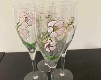 RARE Set of 8 hand-painted Perrier-Jouet Belle Epoque glass flutes by Emile Gallé Perrier-Jouët