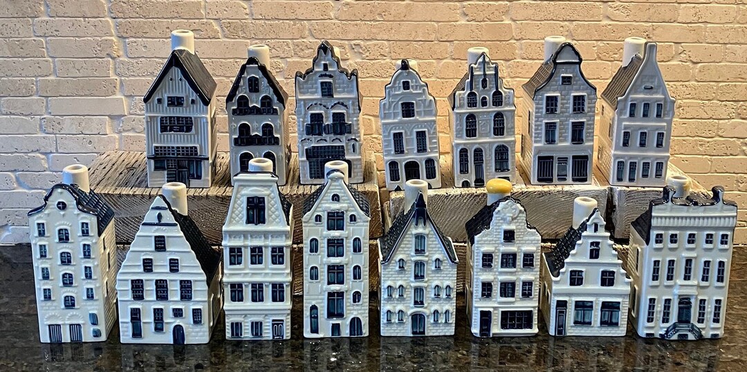 KLM Delft Blue Houses 6, 2003 18, 2002 20, 21, 22, 30, 31, 33