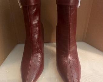 Coutgo Womens Red High Heel Ankle Boots size 9