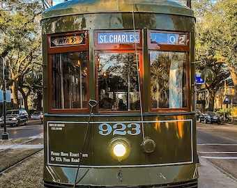 Tranvía de St. Charles en el Garden District de Nueva Orleans