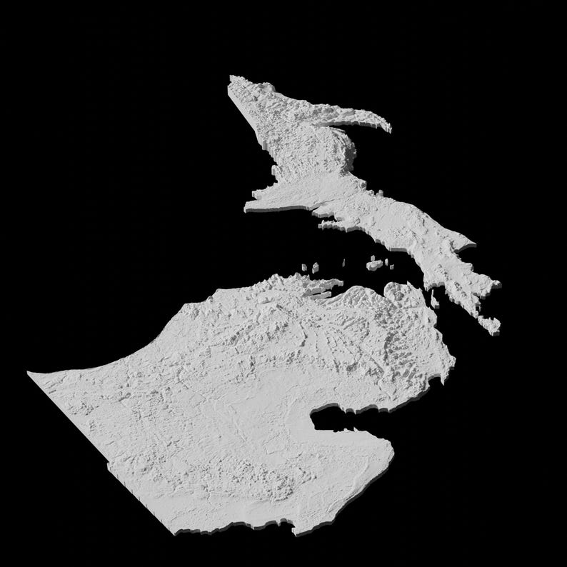 Op de afbeelding: Een 3D-weergave van een witte, getextureerde kaart van een schiereiland met een lang, smal waterlichaam dat zich uitstrekt vanaf de top van het schiereiland.