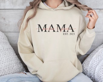 Sweat à capuche personnalisé avec nom et année, cadeau d'anniversaire pour maman, sweat à capuche maman minimaliste personnalisé, idée cadeau pour maman