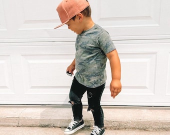 Kids Boys Trendy Short Sleeve Camo Tee. True To Size Kids Camo Shirt. Gender Neutral Camo Crew Neck. Camouflage Tee.