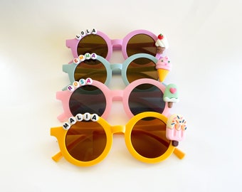 Personalisierte Eiscreme-Sonnenbrille. Kleinkind-Sonnenbrille mit Namen. Eiscreme-Geburtstag. Personalisierte Kindersonnenbrille. Sommer-Geburtstagsgeschenk