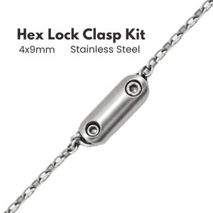 Può includere: Un kit di chiusura Hex Lock in acciaio inossidabile, di dimensioni 4x9mm. La chiusura è collegata a una catena. Il testo "Hex Lock Clasp Kit" e "Stainless Steel" è visibile.