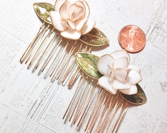 Gardenia/Olive Green Mini Hair Combs, Set of 2 Gold Wire Flower Hairpins