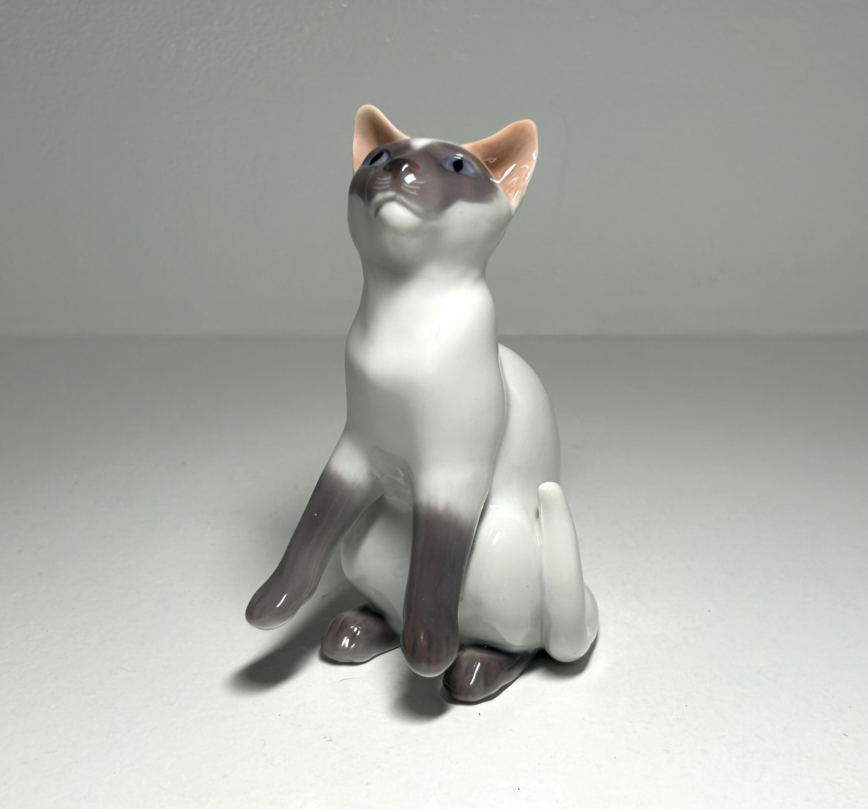 B&g Danish Porcelain Cat Figurines - Etsy