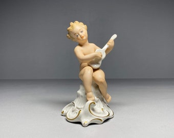 Wallendorf SCHAUBACH KUNST Porcelain Figurine Boy playing guitar  5” tall
