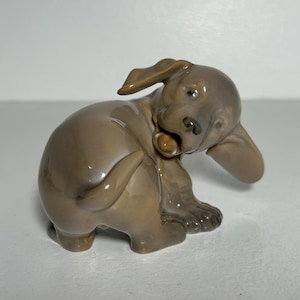 RC Royal Copenhagen Dinamarca estatueta de porcelana filhote de Dachshund. #1407 Segunda classificação