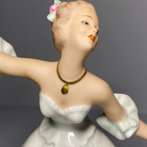 Wallendorf Porcelain Figurine The Dancing Lady shops 8” tall