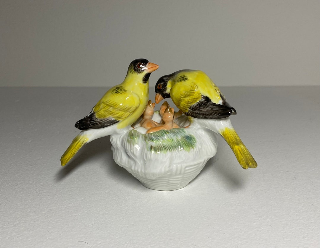 RARE Meissen Porcelain Figurine of Goldfinches in the Nest Feeding
