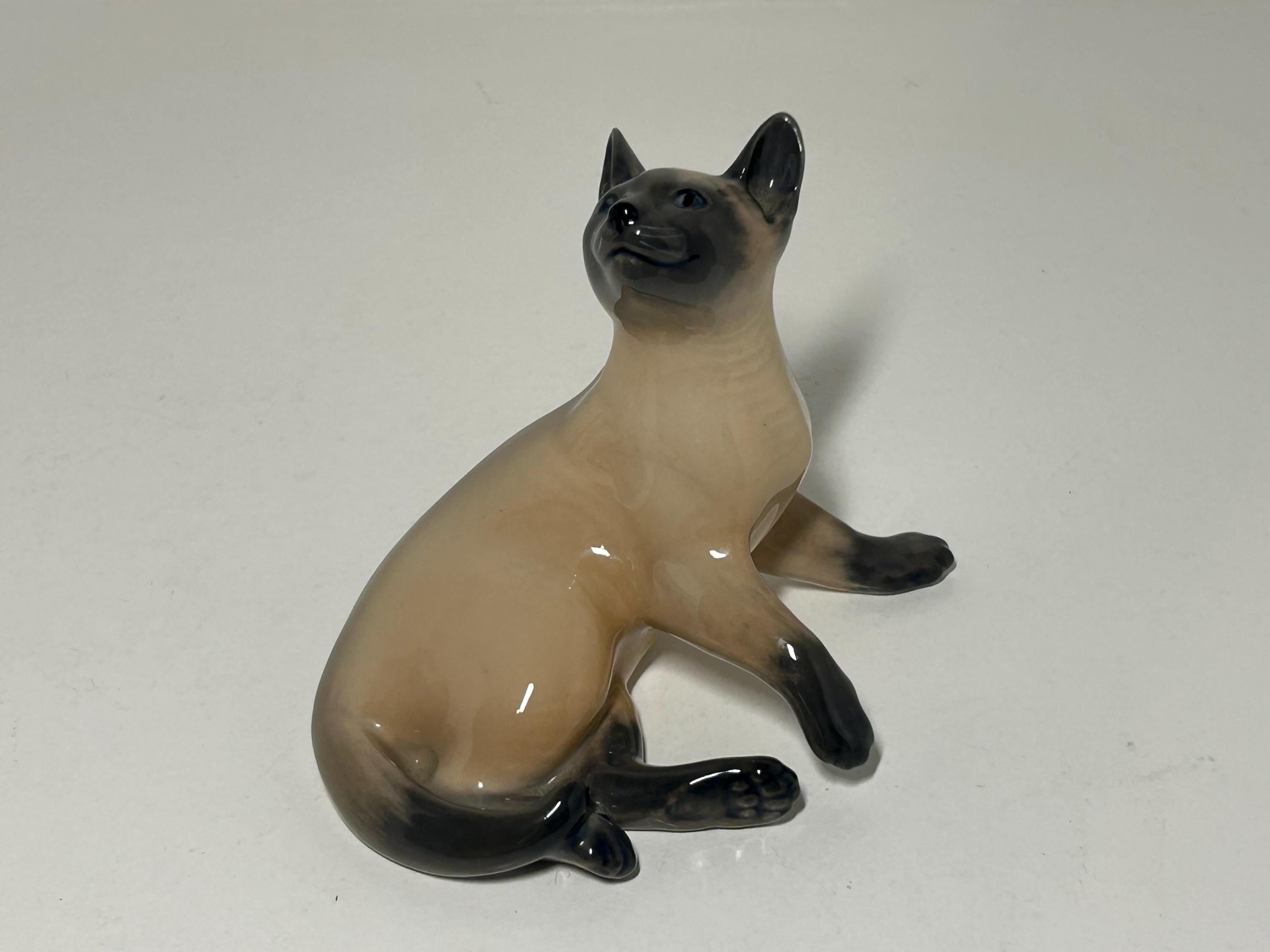 B&g Danish Porcelain Cat Figurines - Etsy