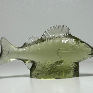 Kosta Boda Sweden Glass Art Figurine by Paul Hoff for WWF Fish. Signed