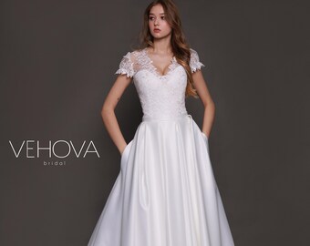 Tea Length Wedding Dress with Pockets, Short Lace Wedding Dress