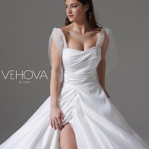 Robe de mariée unique avec fente et poches, robe de mariée en satin grande taille, robe de mariée corset