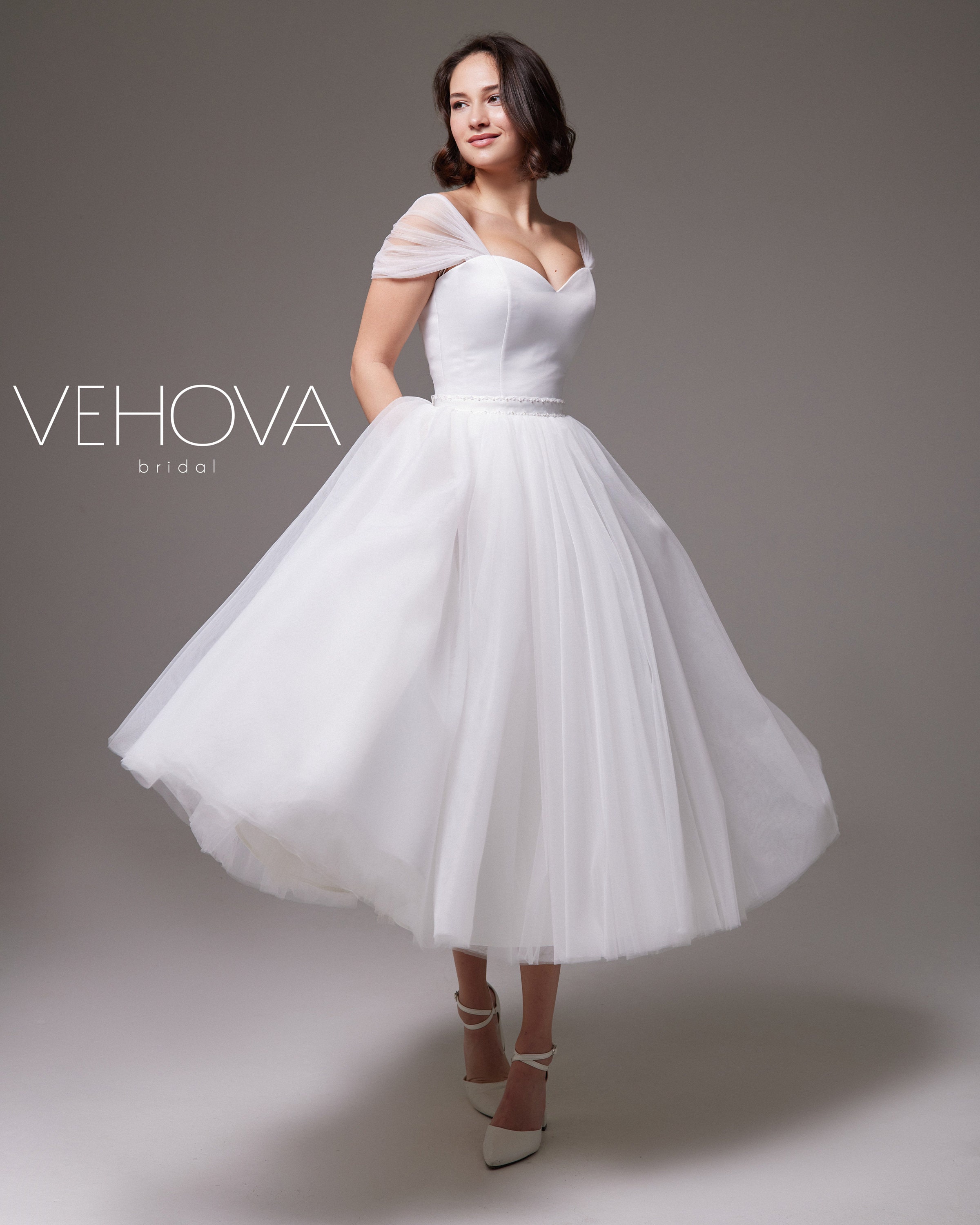 Tea Length Wedding Dress Vintage, Short Wedding Dress Plus size, Off Shoulder Wedding Dress