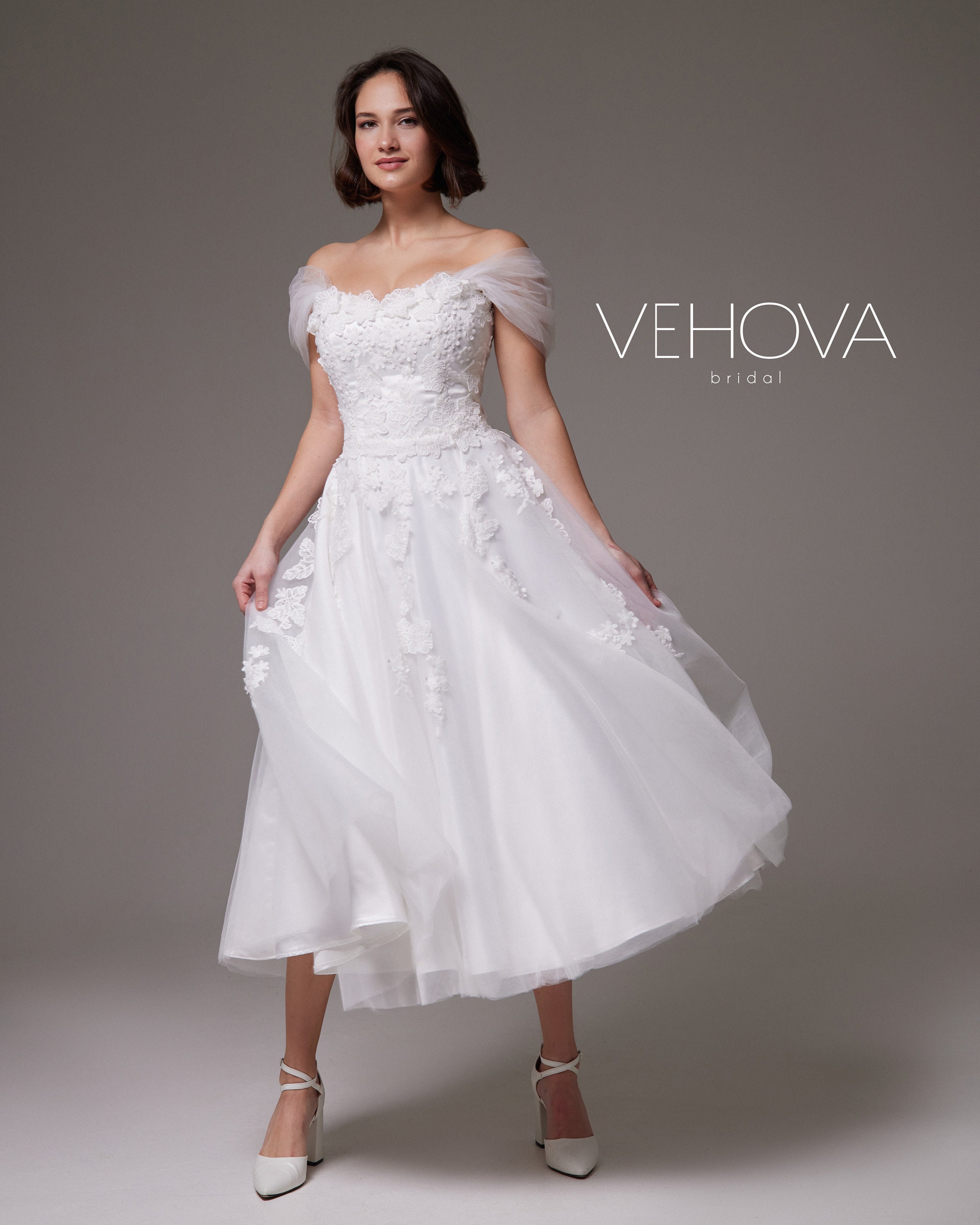 Tea Length Boho Wedding Dress Short Lace Dress for Wedding With Tulle