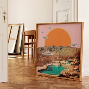 ¡Llegaron! (Cuadrado) Lámina artística / Póster vintage de collage, surrealista, de ciencia ficción, retro, con un OVNI y un psicodélico