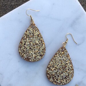 Dangle Earrings, Drop Earrings, Teardrop Earrings in Gold Emily Glitter-Medium