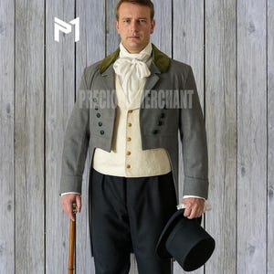 Könnte beinhalten: Ein grauer Gehrock mit grünem Samtkragen, kombiniert mit einer cremefarbenen Weste und einer schwarzen Hose. Das Outfit umfasst eine weiße Krawatte, einen Zylinder und einen Gehstock. Der Text "PRECIOUS MERCHANT" ist sichtbar.