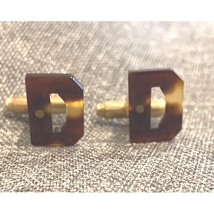 Gemelos vintage de acrílico con inicial "D" de carey y latón - 19 mm de largo x 12 mm de ancho