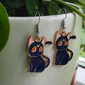 Drop earrings cat cartoon based on Sailor Moon Luna