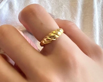 Gold/Silver Croissant Dome Ring • Chunky Statement Ring • Twisted Rope Design • Gold filled Titanium • Hypoallergenic material • Waterproof