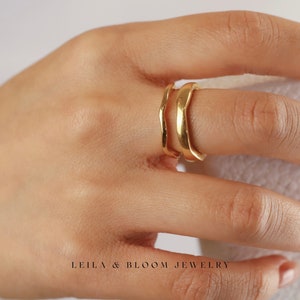 18K Gold Ring • Chunky Statement Stacking Ring • Ripple Design • Gold filled Titanium • Hypoallergenic material • Waterproof • LeilaAndBloom