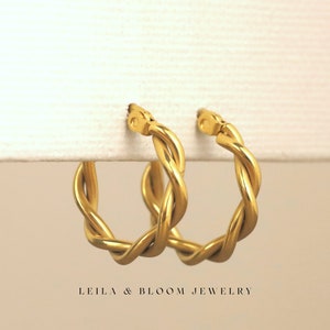 18K Gold Hoop Earrings Twist Design Hypoallergenic Nickel Free Titanium with 20G gauge