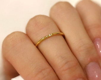 Dainty 18K Yellow Gold Ring Band with CZ Diamond simple wedding band. 18K Gold-filled Titanium core Minimalist Delicate Stacking Waterproof