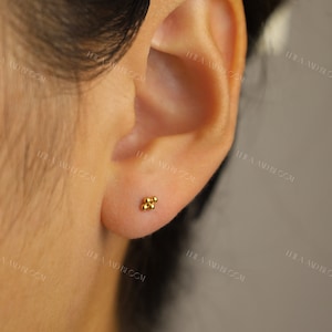 Threadless Flat Back 4 Sphere Stud • Dainty Minimalist Stack Earring 16G • Conch Cartilage • Titanium 18K Gold Filled • Hypoallergenic