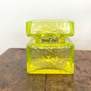 Extremely beautiful uranium glass vase ”Pala” (Block) by Helena Tynell - rare Finnish Vintage glass