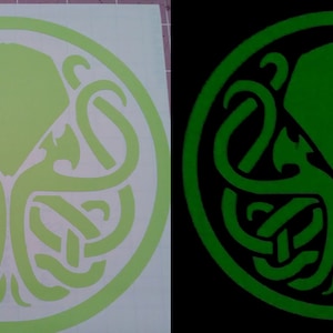 Adesivo in vinile fosforescente Tribal Cthulhu