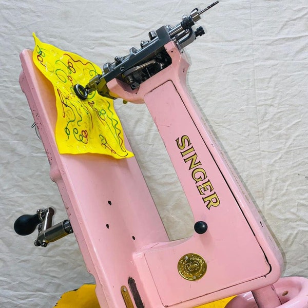 Singer 114w103 Restaurierte Kettenstich-Nähmaschine mit Moosstich und allen originalen SIMANCO-Stempeln, KOMPLETTES SET