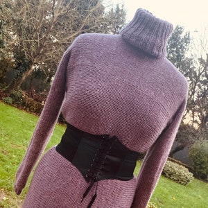 Modèle de machine à tricoter - Robe pull col roulé - Addi, Sentro 48 46 broches - crochet non indispensable