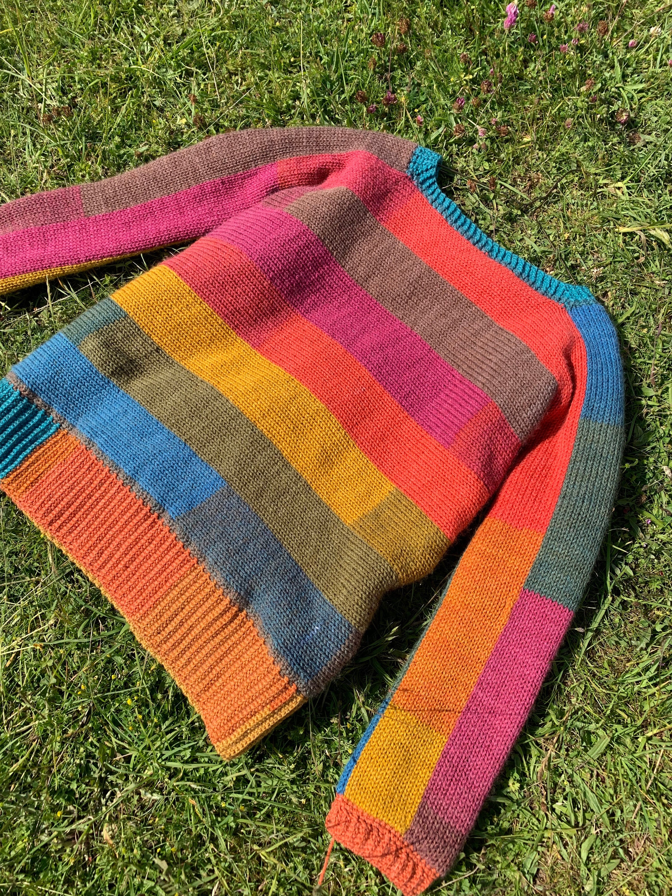 Sentro 48 knitting pattern sweater with Velvet yarn - Knitting Machine  patterns