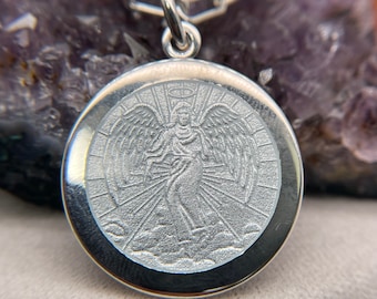 Colgante de ángel de plata de ley 925 Collar de plata de ley Regalo personalizado para su collar de ángel 27x27mm