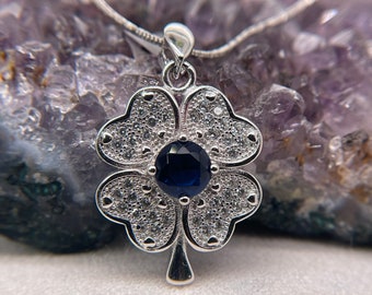 小さなスターリングシルバーペンダント、925刻印入りフラワー - Etsy 日本