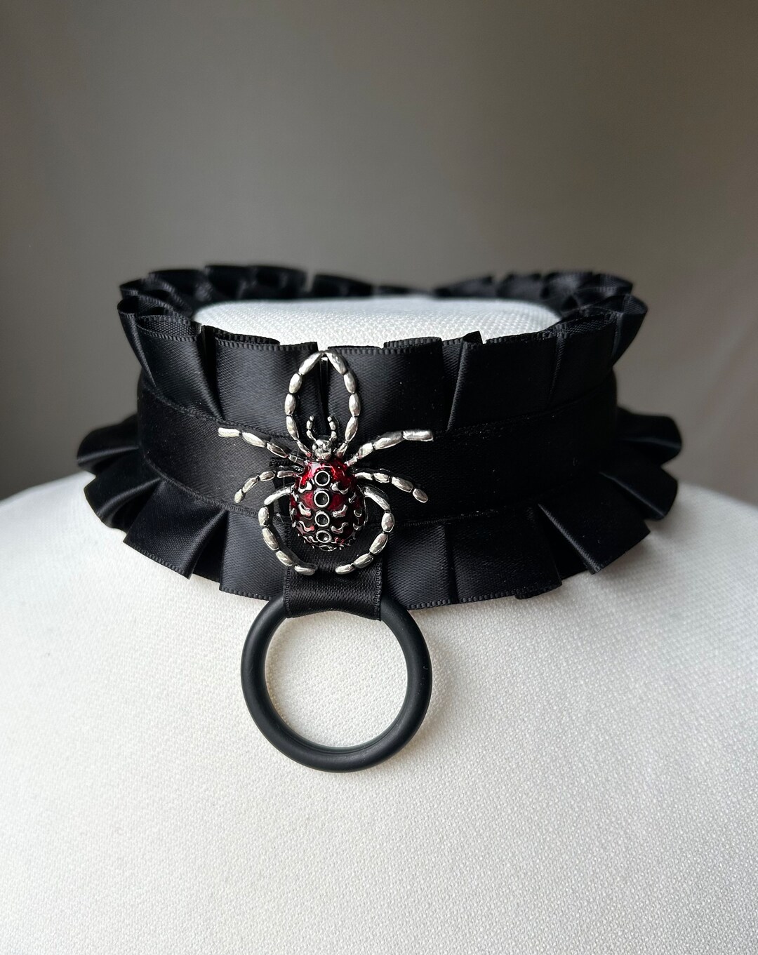 Lockable Choker in Black Satin With Spider and Ring. Fits Necks Between ...